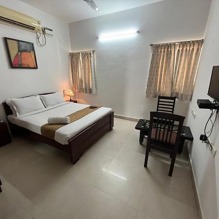 Готель Avuraa Hospitality India Ченнаї Екстер'єр фото